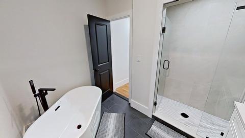 Photo of "#1900-E: Queen  Bedroom E" home