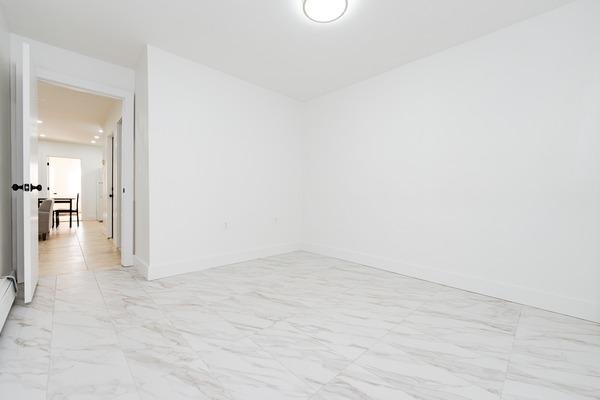 Photo of "#1792-B: Queen Room B" home