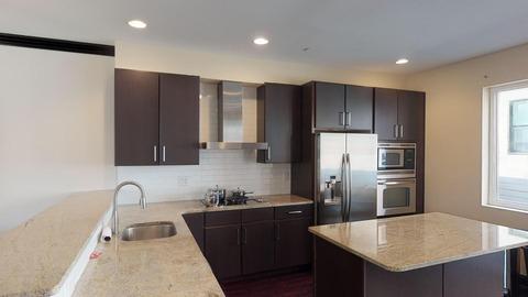Photo of "#46b: Gorgeous Northern Liberties home with rooftop deck (Has a House)" home