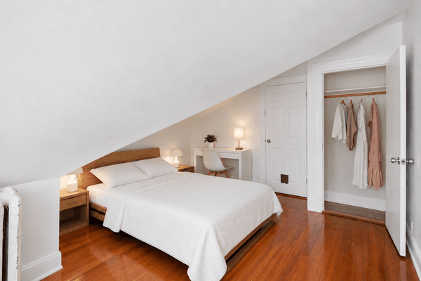 Photo of "#539-F: Queen Bedroom F" home