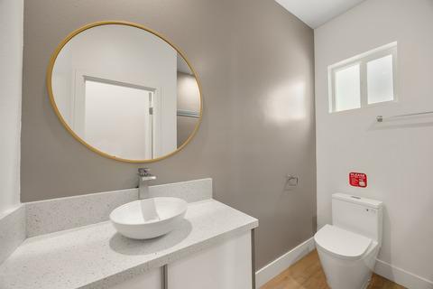 Photo of "#1853-A: Queen Bedroom A w/Private Bathroom" home