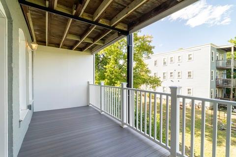 Photo of "#1755-B: Queen Room B" home