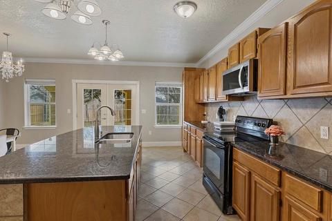 Photo of "#76a: Glen Vista Drive BEDROOM 1B - 685073 (Has a Room)" home