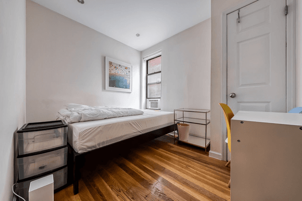 Photo of "#1864-B: Full Bedroom B" home