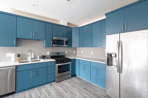 Photo of "#1523-A: Full Bedroom A w/ Private Bathroom" home