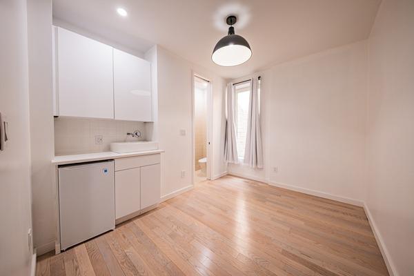 Photo of "#1894-C: Queen Bedroom C w/ Private Bathroom" home
