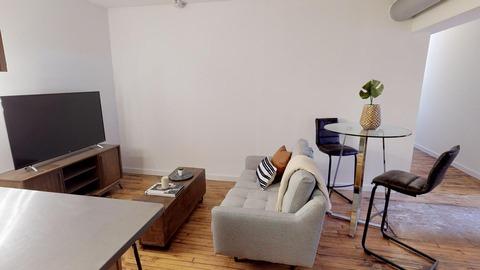 Photo of "#705: Lovely Old City apartment by Franklin Square (Has an Apartment)" home