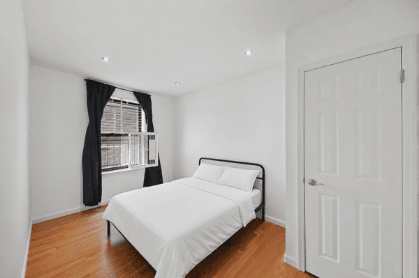 Photo of "#785-C: Queen Bedroom C" home