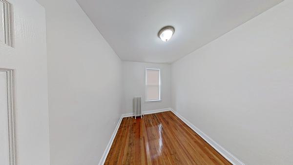 Photo of "#1875-D: Queen Bedroom D" home