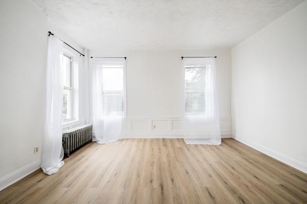 Photo of "#1876-B: Queen Bedroom B" home