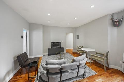 Photo of "#700-B: Queen Bedroom B" home