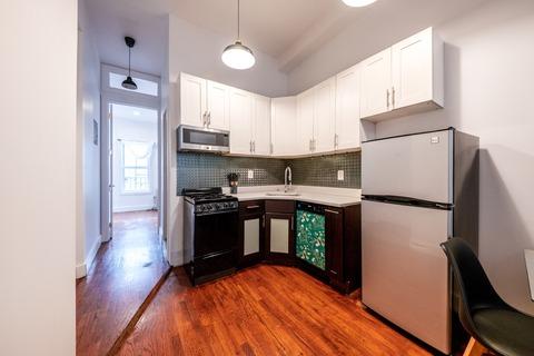 Photo of "#1848-C: Full Bedroom C" home
