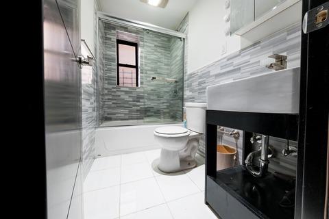 Photo of "#1867-B: Full Bedroom B" home