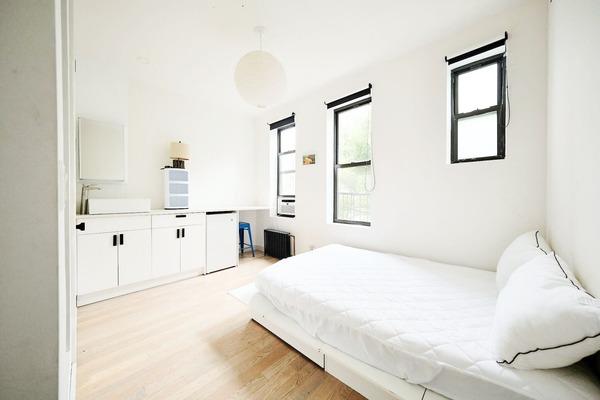 Photo of "#1882-B: Queen Bedroom B w/ Private Bathroom" home