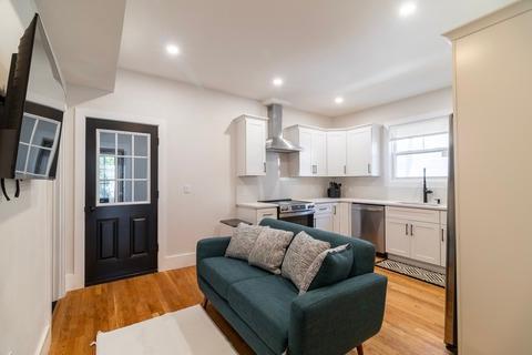 Photo of "#1900-E: Queen  Bedroom E" home