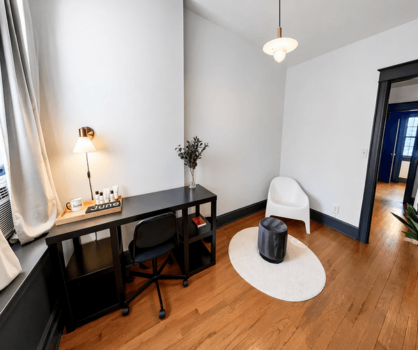 Photo of "#333-E: Queen Bedroom E" home