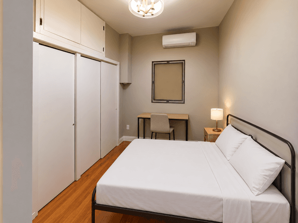 Photo of "#586-F: Full Bedroom F" home