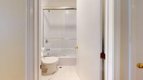 Photo of "#1764-B: Queen Room B" home