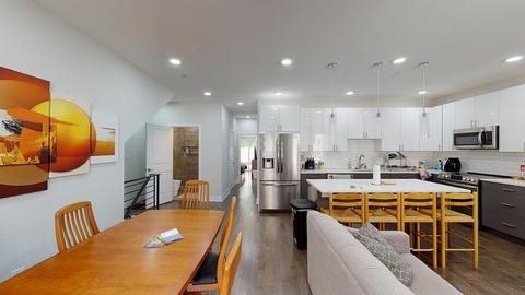 Photo of "#7d7: Brand new Graduate Hospital apartment off Broad St (Has a House)" home