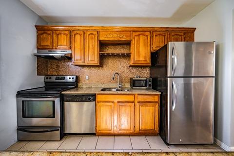 Photo of "#1768-C: Queen Room C w/Private Bathroom" home