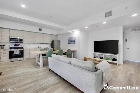 Photo of "#9d4: Stunning Skyline Views and Community Living in Vibrant Little Havana (Has an Apartment)" home