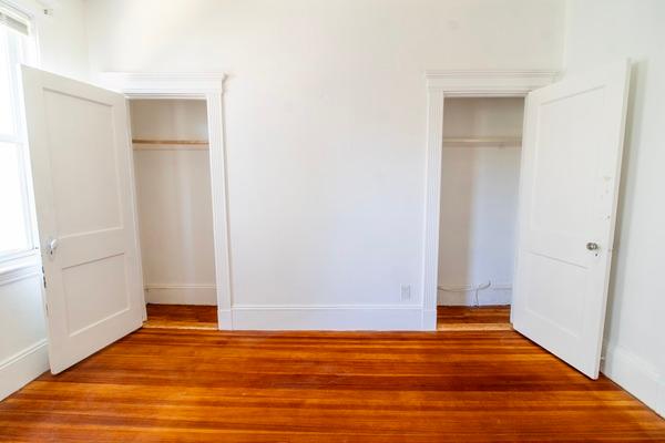 Photo of "#1494-E: Queen Room E" home