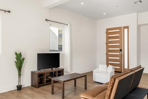 Photo of "#1853-A: Queen Bedroom A w/Private Bathroom" home