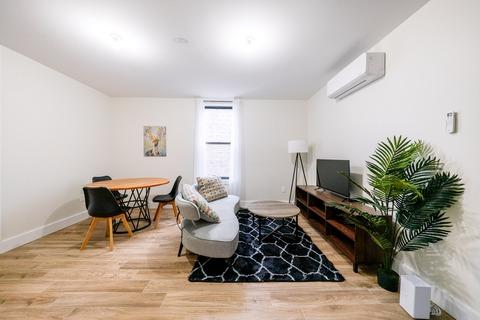 Photo of "#1833-C: Full Bedroom C/w Private Bath" home