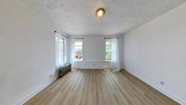 Photo of "#1876-B: Queen Bedroom B" home