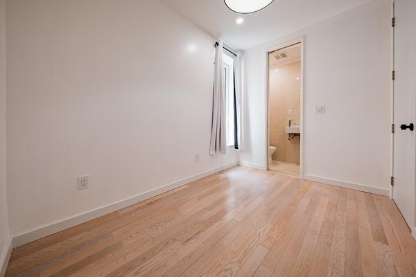 Photo of "#1894-B: Queen Bedroom B w/ Private Bathroom" home