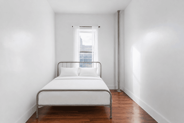 Photo of "#1682-C: Queen Bedroom C" home