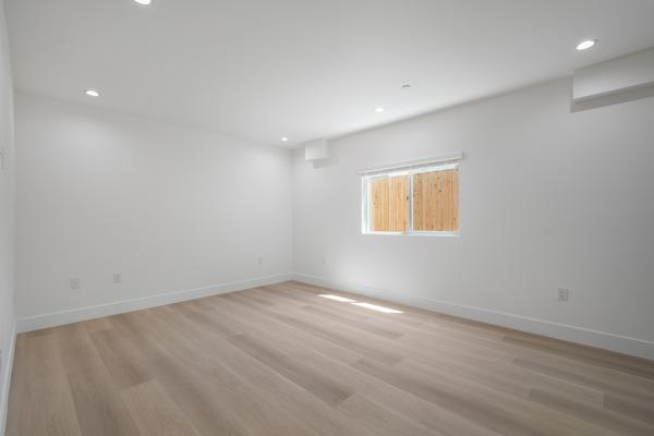 Photo of "#1858-A: Queen Bedroom A w/Private Bathroom" home