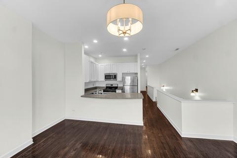 Photo of "#1897-B: Queen Bedroom B" home