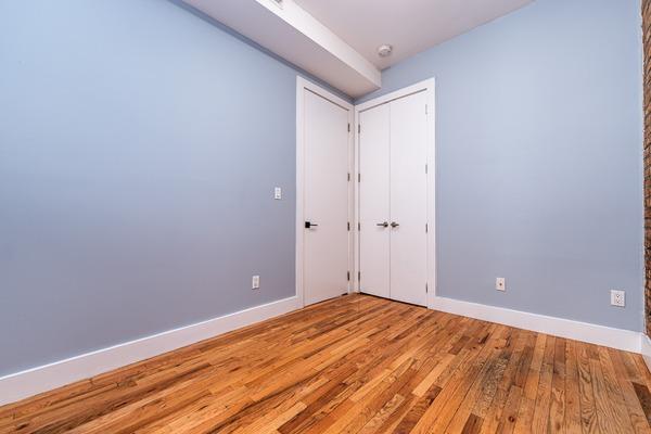 Photo of "#1891-B: Queen Bedroom B" home