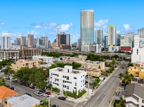 Photo of "#9fb: Stunning Bright Apt. w/ Amazing View nearby Calle Ocho Plaza Shopping Mall (Has an Apartment)" home