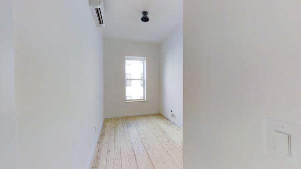 Photo of "#1843-F: Full Bedroom F" home