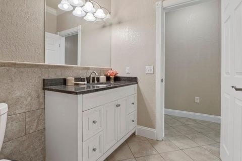 Photo of "#76a: Glen Vista Drive BEDROOM 1B - 685073 (Has a Room)" home