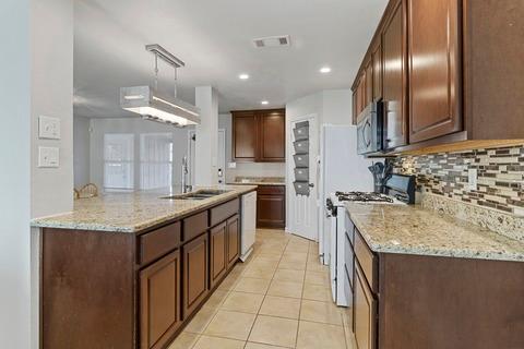 Photo of "#6ed: 6816 Whitland BEDROOM 1A - 658211 (Has a Room)" home