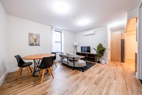 Photo of "#1833-C: Full Bedroom C/w Private Bath" home