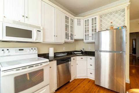 Photo of "#1764-B: Queen Room B" home