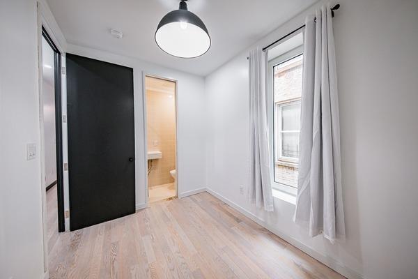 Photo of "#1893-B: Queen Bedroom B w/ Private Bathroom" home