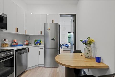 Photo of "#1878-A: Queen Bedroom A w/ Private Bathroom" home