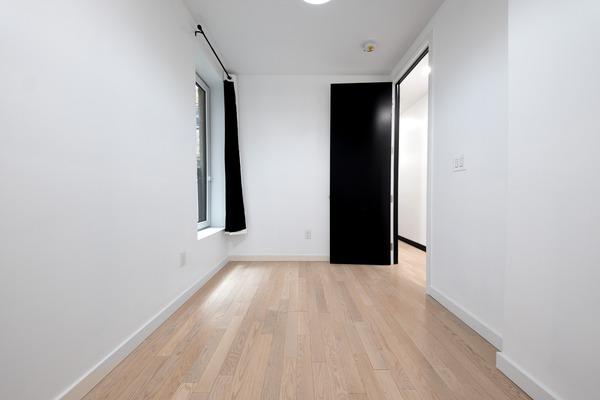 Photo of "#1899-B: Queen Bedroom B" home