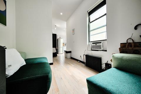 Photo of "#1878-A: Queen Bedroom A w/ Private Bathroom" home