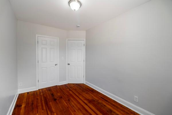 Photo of "#1875-D: Queen Bedroom D" home