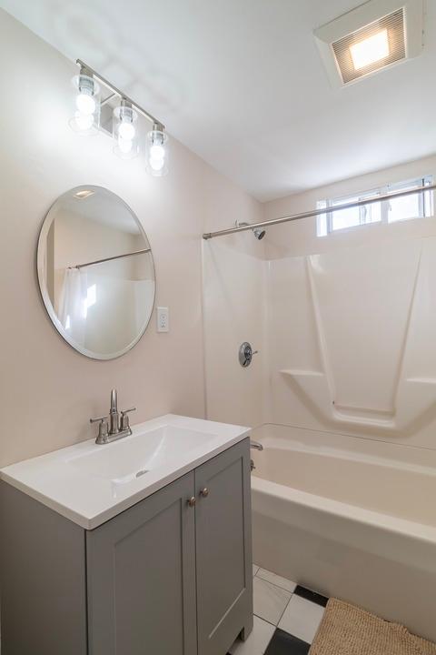 Photo of "#1734-A: Queen Bedroom A" home