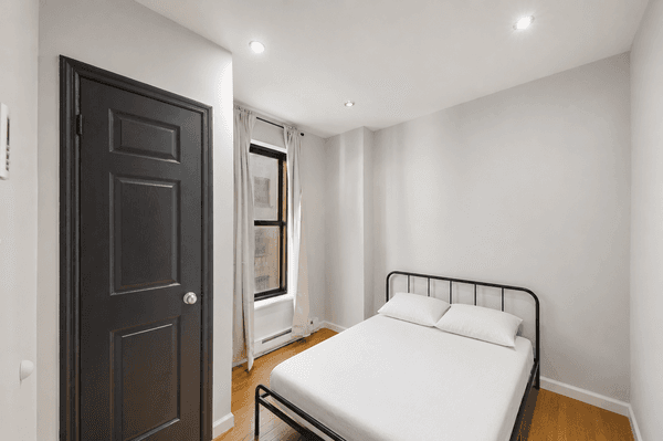 Photo of "#761-D: Twin Bedroom D" home