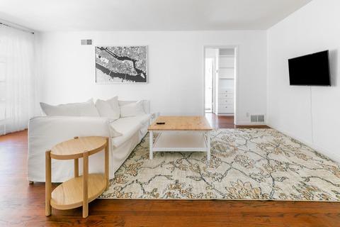 Photo of "#1021-D: Queen Bedroom D" home