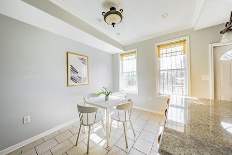 Photo of "#1768-C: Queen Room C w/Private Bathroom" home