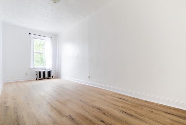 Photo of "#1876-C: Queen Bedroom C" home
